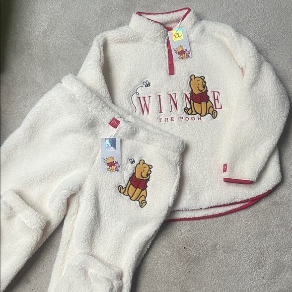 Other - Winnie the Pooh Fleece Set
